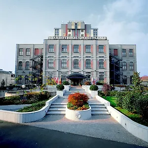 **** Отель Starhotels Business Palace Италия